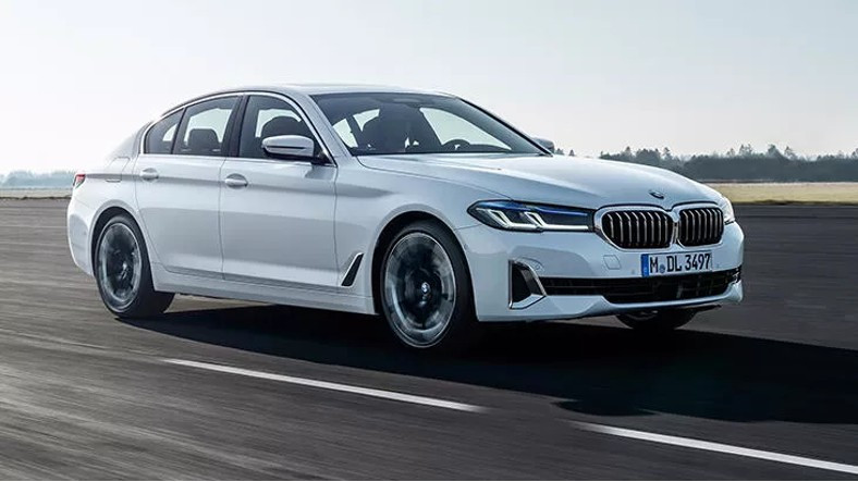 BMW 5 Serisi Sedan Dikkat Çeken Özellikleri ve Fiyat Listesi