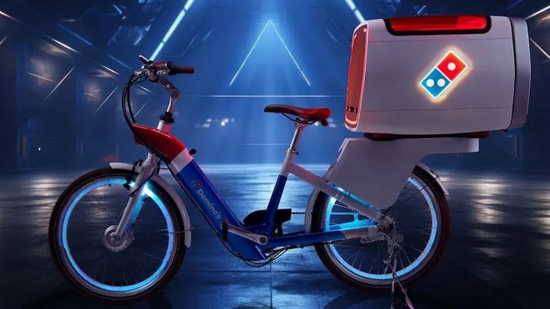 Domino’s Pizza, Siparişleri Sıcak Teslim Edebilmek İçin Ardında Fırın Olan Elektrikli Bisikletle Taşıyacak